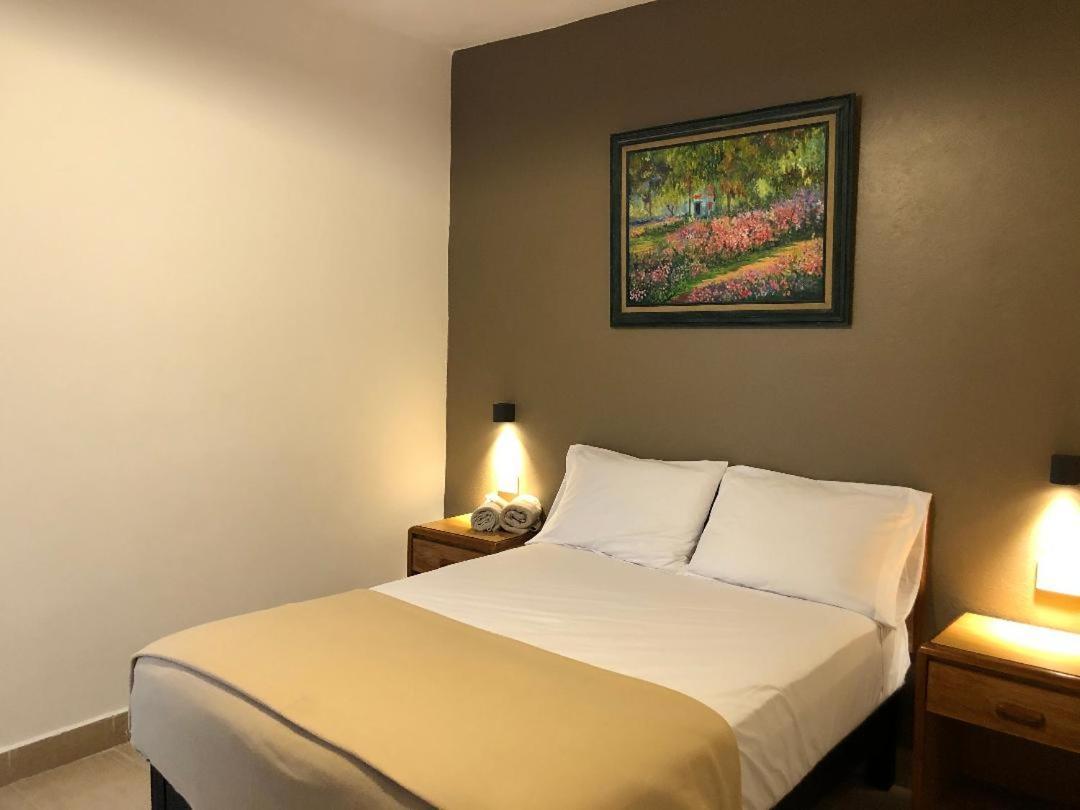 Hostel Inn Альенде Экстерьер фото