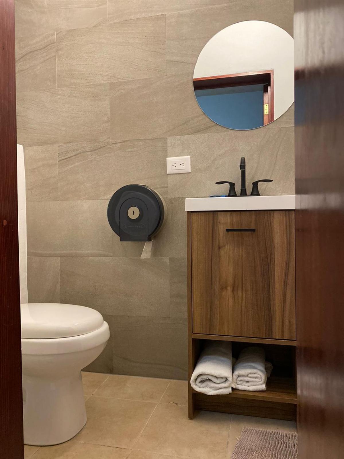 Hostel Inn Альенде Экстерьер фото