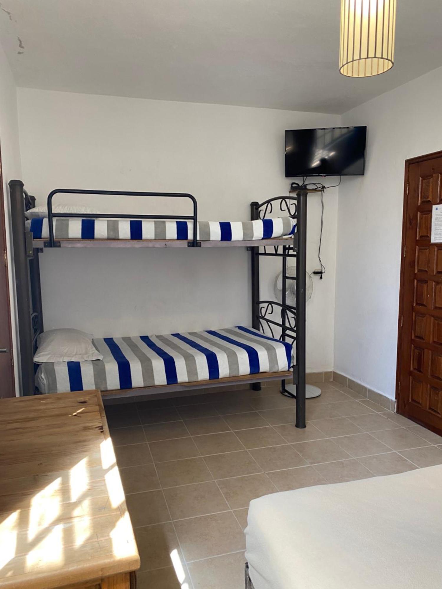 Hostel Inn Альенде Экстерьер фото